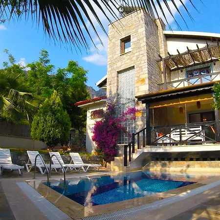 Villa Luna By Safiya *